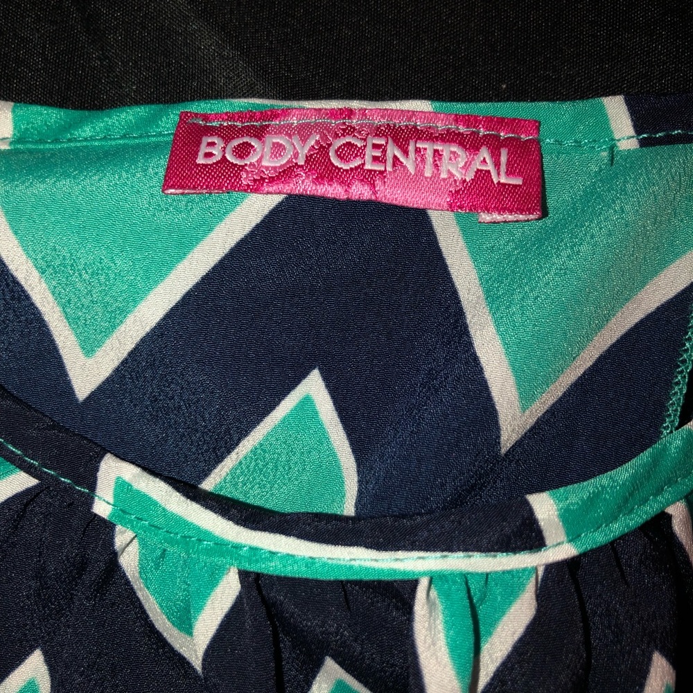 Chevron Pattern Blouse - Picture 5 of 5